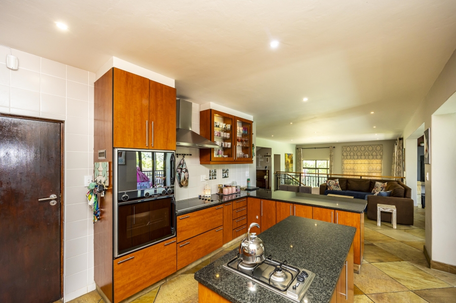 5 Bedroom Property for Sale in Beacon Bay Eastern Cape